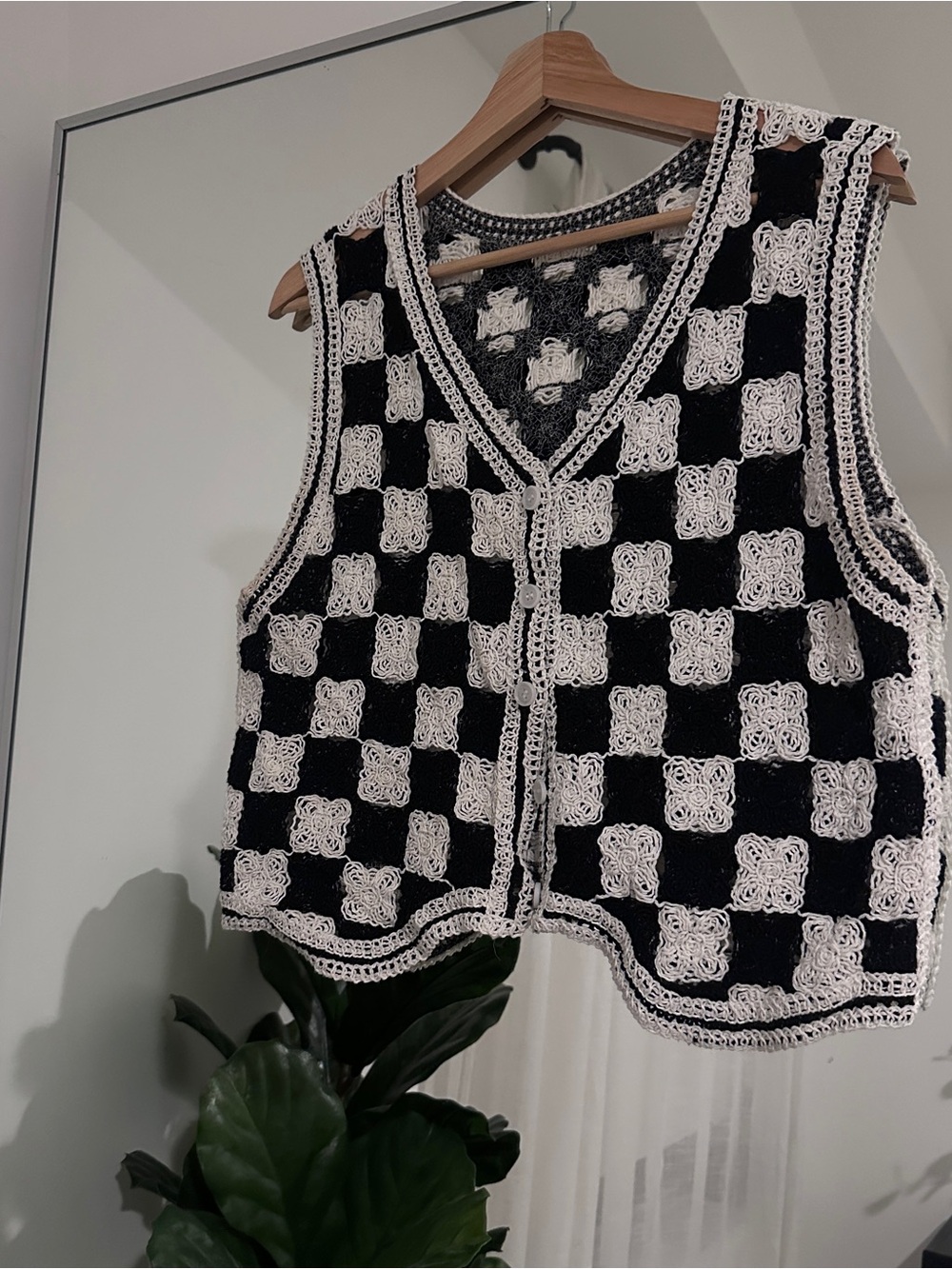 emory park Checkerboard Knit Vest - Black & White